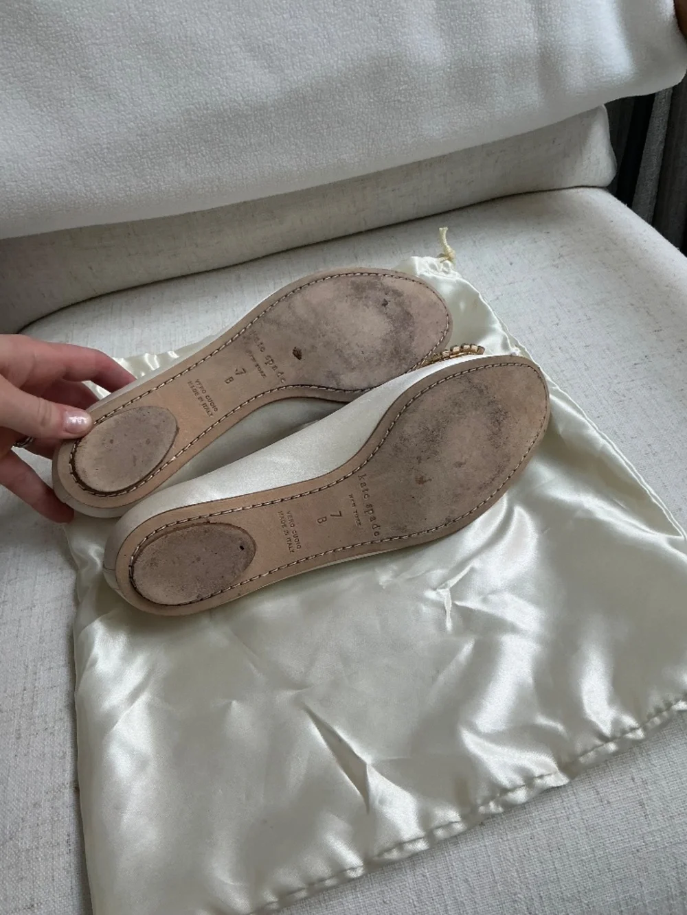 Kate Spade Head Over Heels Ivory Satin Crystal Bow Bridal Flats Size 7
